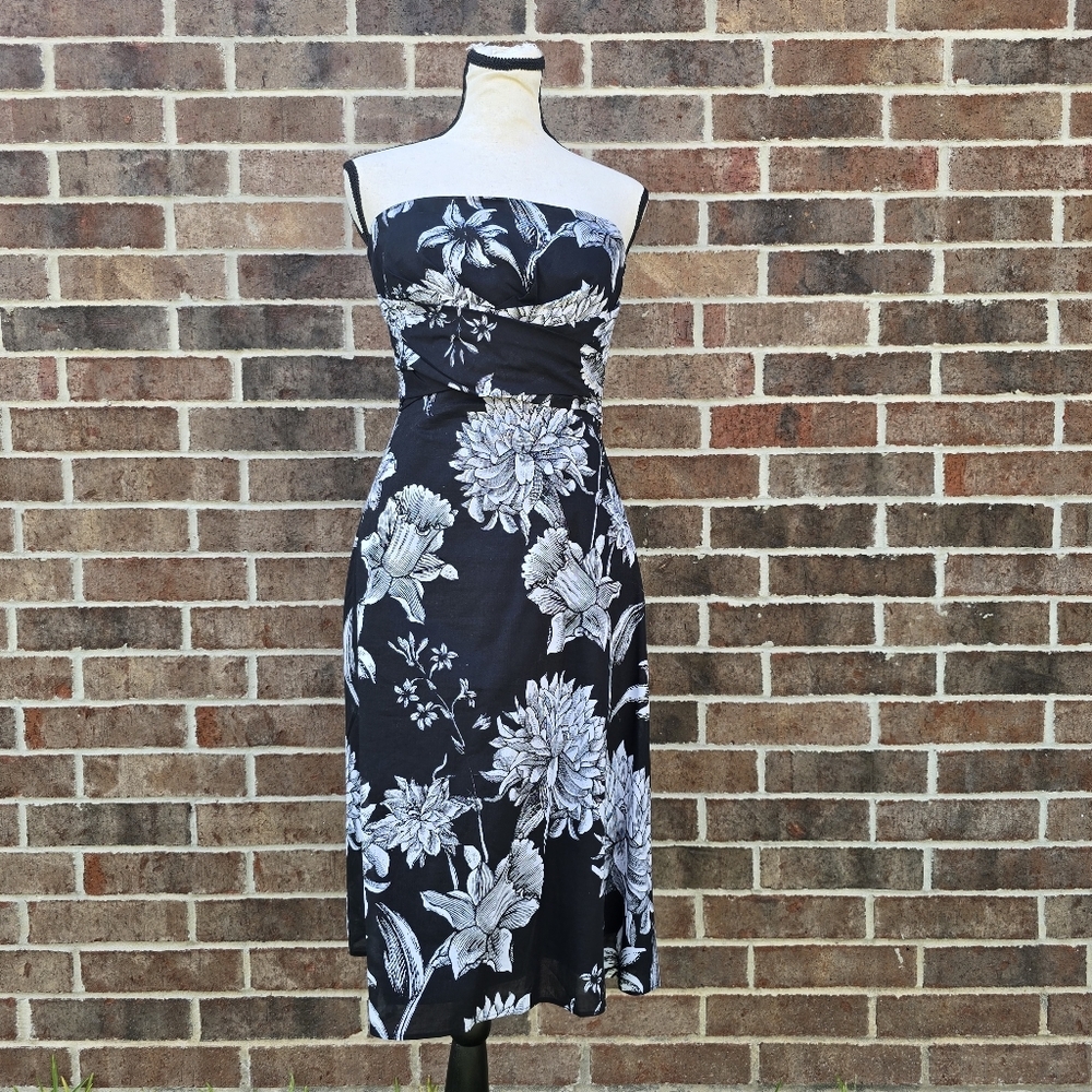 White House Black Market Strapless Black and White Floral Dress
